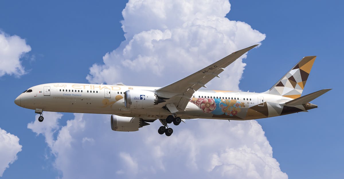 Avion Boeing 787 Dreamliner aux couleurs de Riyadh Air sur le tarmac